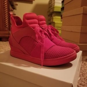 Steve Madden Wedged Sneakers